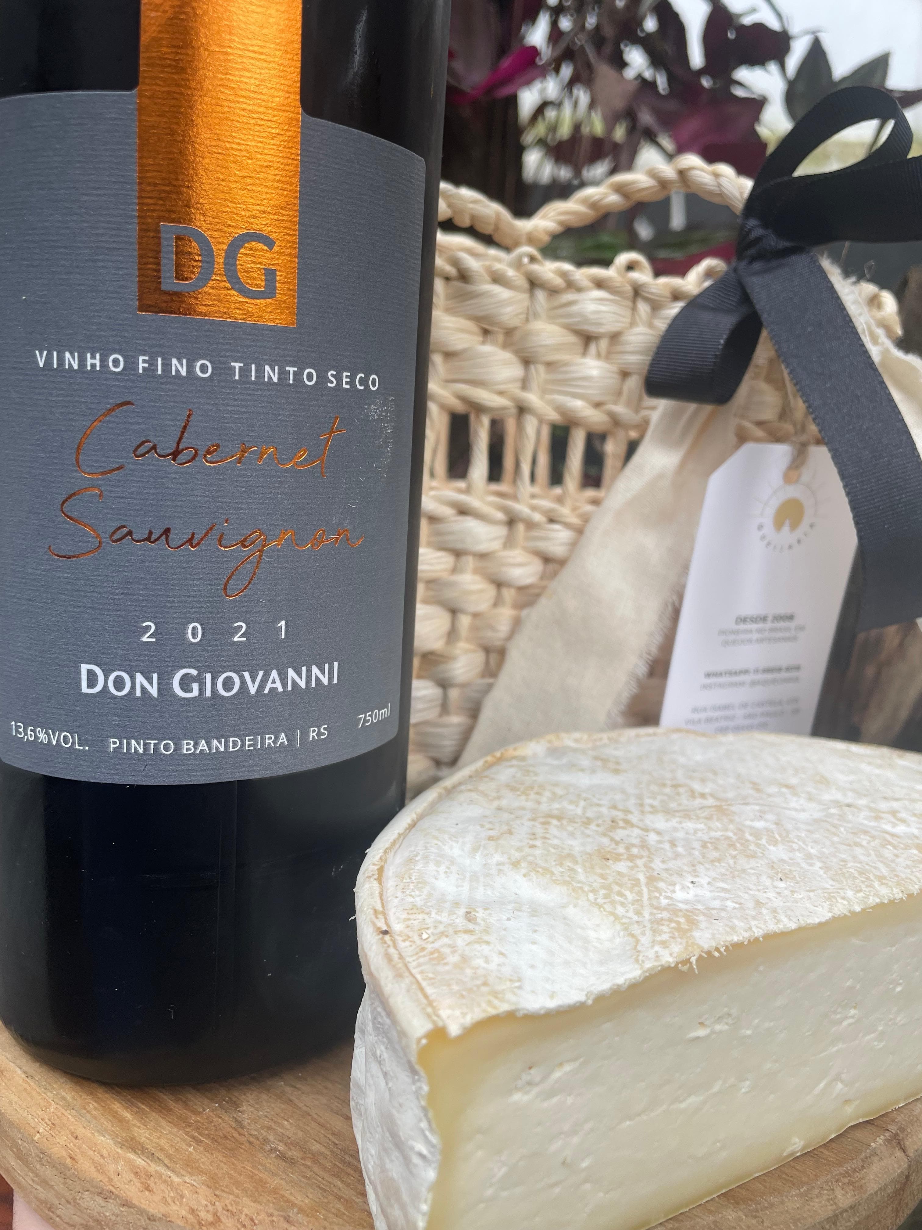 KIT QUEIJO E VINHO